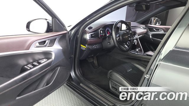 Genesis G70 2018 — photo 13