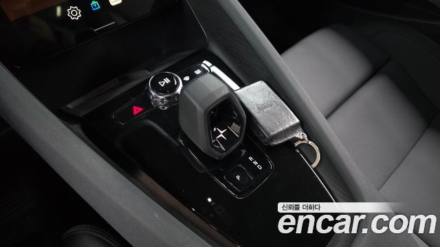 Polestar Polestar 2 2023 — photo 12