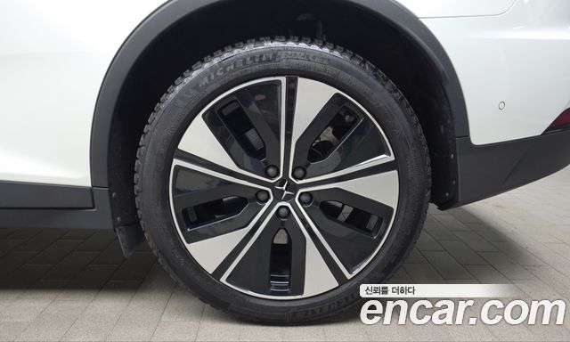 Polestar Polestar 2 2023 — photo 7