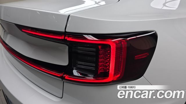 Polestar Polestar 2 2023 — photo 9