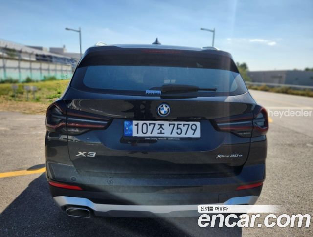 BMW X3 2022 — photo 2