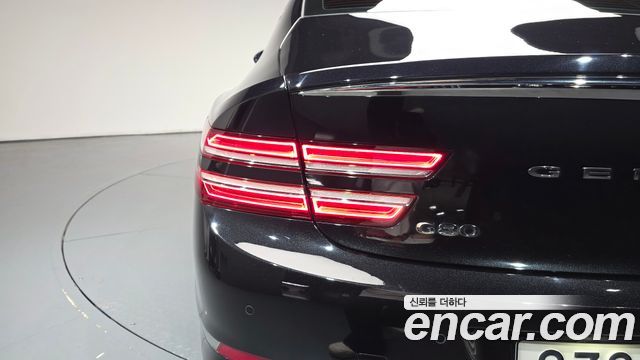 Genesis G80 2021 — photo 9