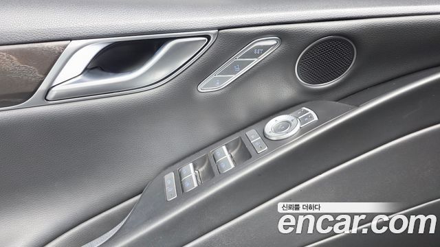 Genesis G80 2021 — photo 33