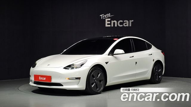 Tesla Model 3 2022 — photo 1