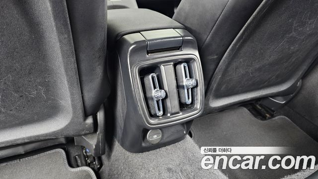 Polestar Polestar 2 2023 — photo 31