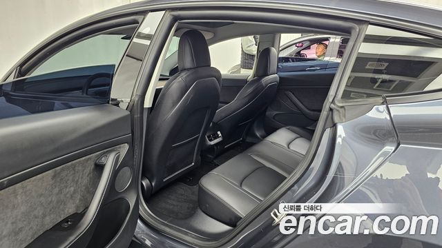 Tesla Model 3 2022 — photo 17