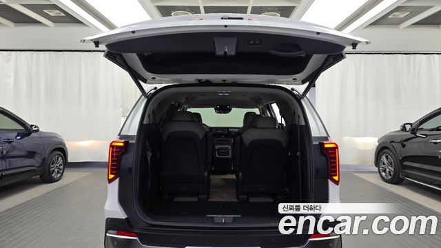 Kia Canival 2025 — photo 26