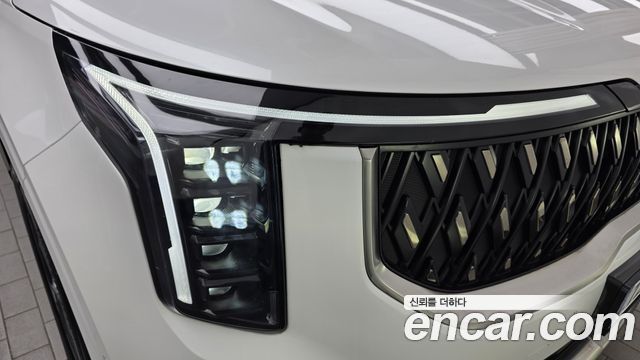 Kia Canival 2025 — photo 8
