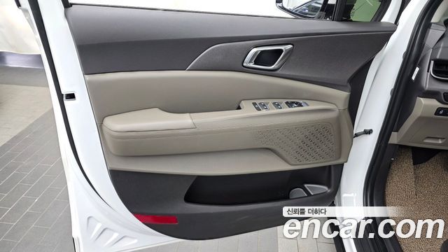 Kia Canival 2025 — photo 14