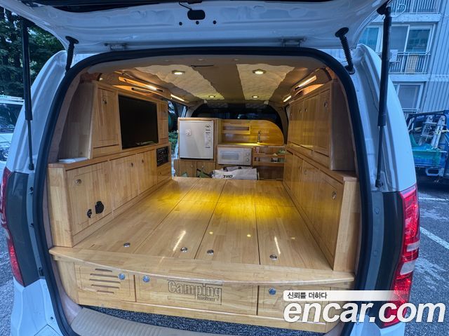 Hyundai Starex 2012 — photo 1