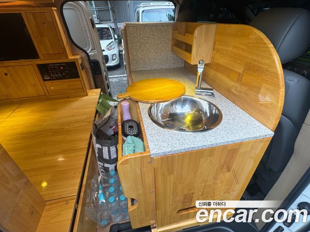Hyundai Starex 2012 — photo 10