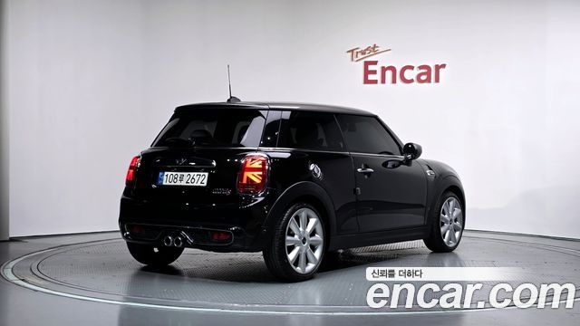Mini Cooper 2020 — photo 2