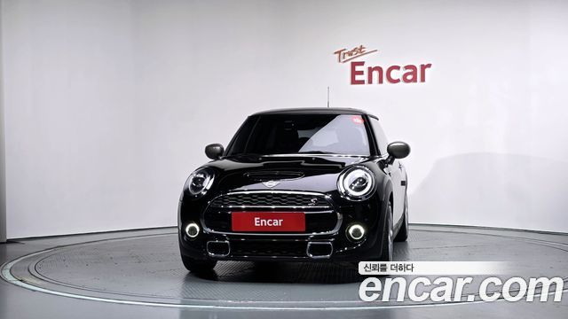 Mini Cooper 2020 — photo 3