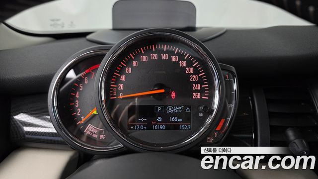 Mini Cooper 2020 — photo 11