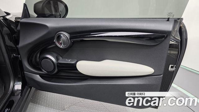 Mini Cooper 2020 — photo 15