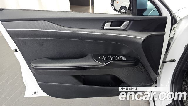 Kia K5 2020 — photo 14