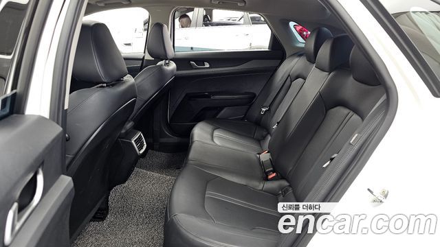 Kia K5 2020 — photo 16
