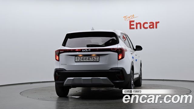 Kia Seltos 2023 — photo 4