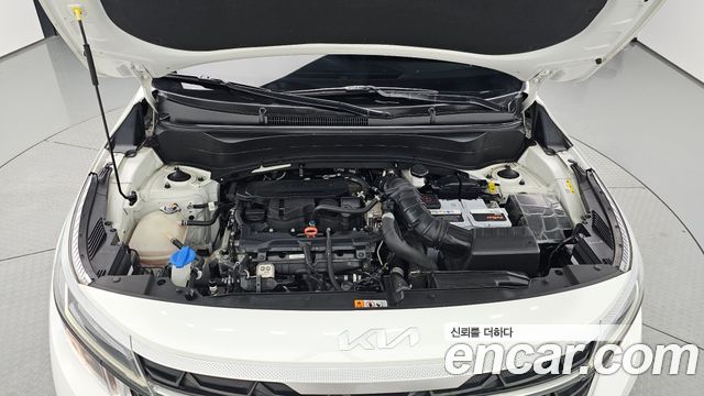 Kia Seltos 2023 — photo 6