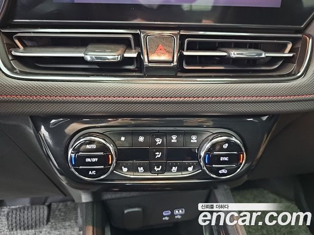 Chevrolet Korea Trailblazer 2024 — photo 12