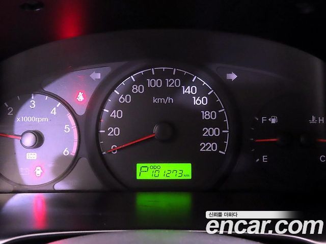 Hyundai Starex 2015 — photo 9