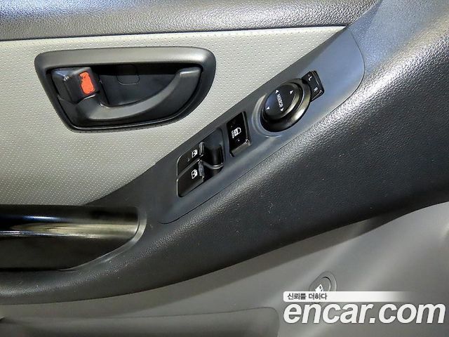 Hyundai Starex 2015 — photo 12