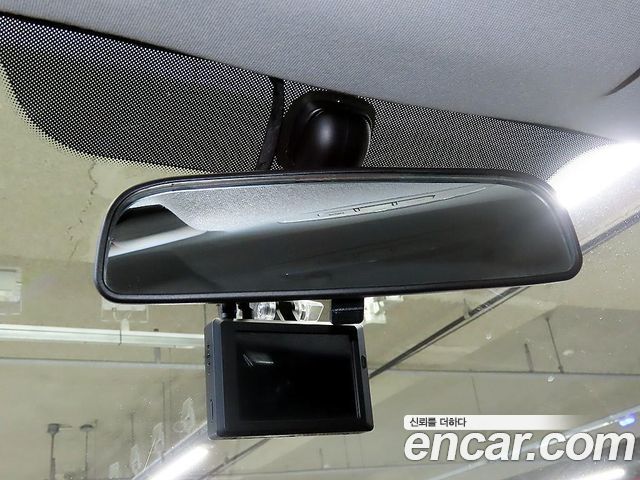 Hyundai Starex 2015 — photo 14