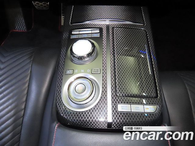 Genesis G80 2023 — photo 12
