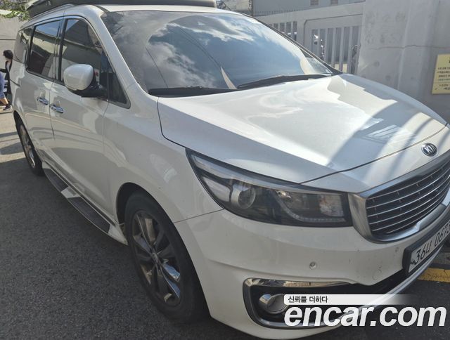 Kia Canival 2017 — photo 2