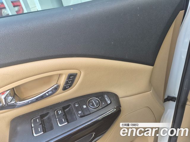Kia Canival 2017 — photo 7