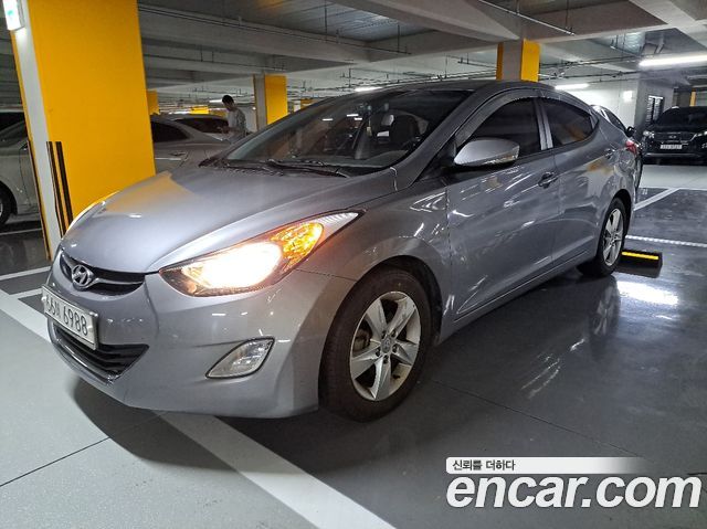 Hyundai AVANTE 2013 — photo 4