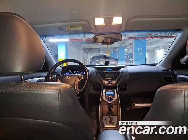 Hyundai AVANTE 2013 — photo 20