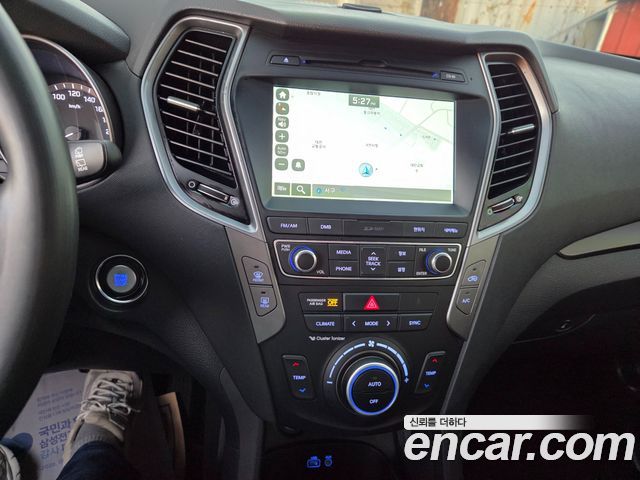 Hyundai Santafe 2016 — photo 12