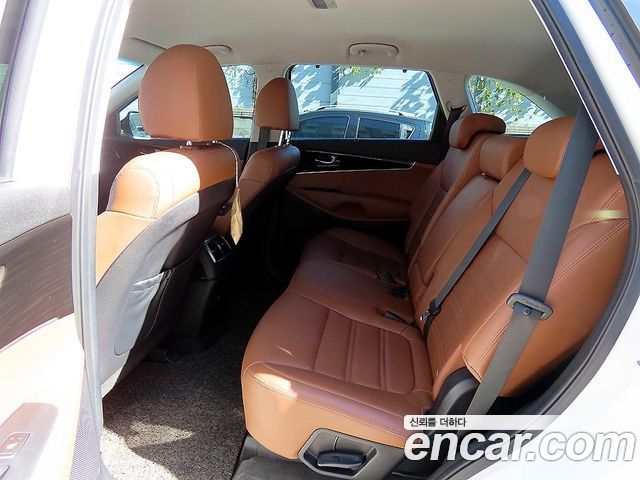 Kia Sorento 2019 — photo 11