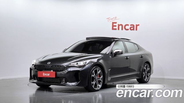Kia Stinger 2018 — photo 1