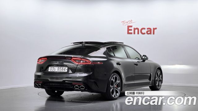 Kia Stinger 2018 — photo 2
