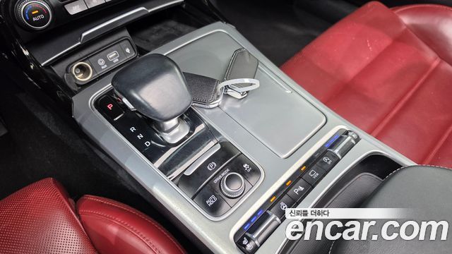 Kia Stinger 2018 — photo 9