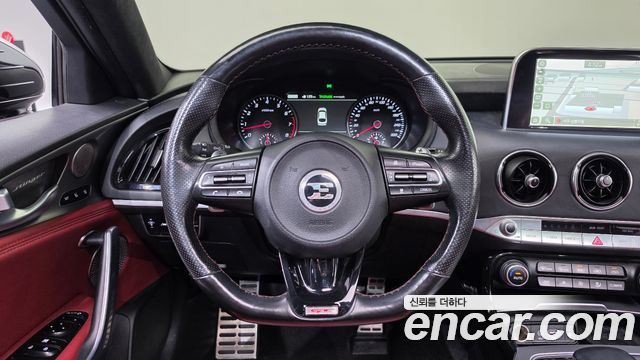 Kia Stinger 2018 — photo 12