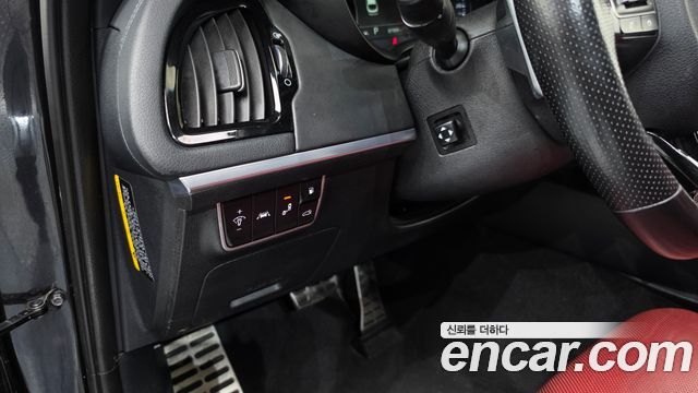 Kia Stinger 2018 — photo 17