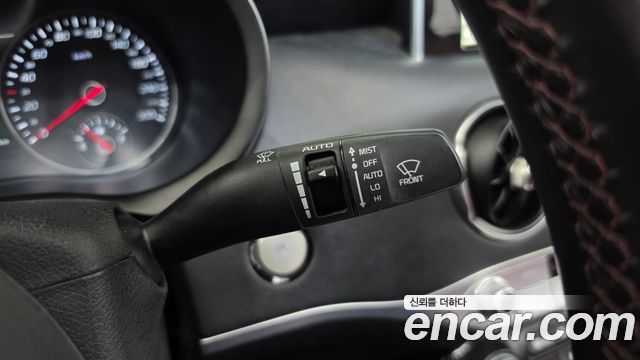 Kia Stinger 2018 — photo 18