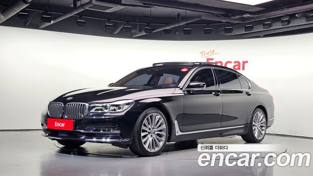 BMW 7-Series 2016 — photo 1