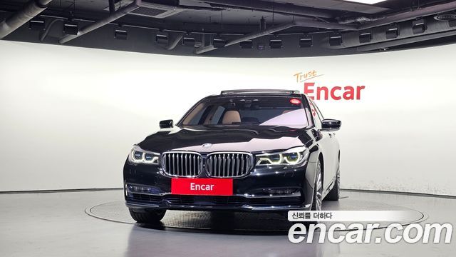 BMW 7-Series 2016 — photo 3
