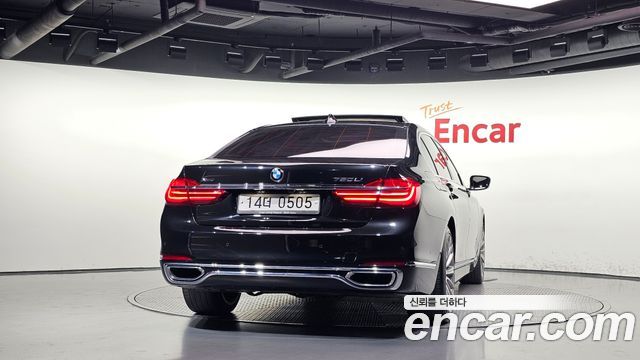 BMW 7-Series 2016 — photo 4