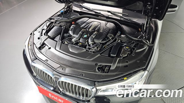 BMW 7-Series 2016 — photo 6