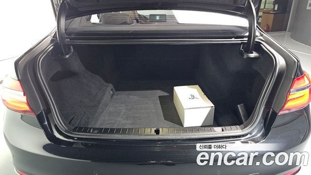 BMW 7-Series 2016 — photo 20