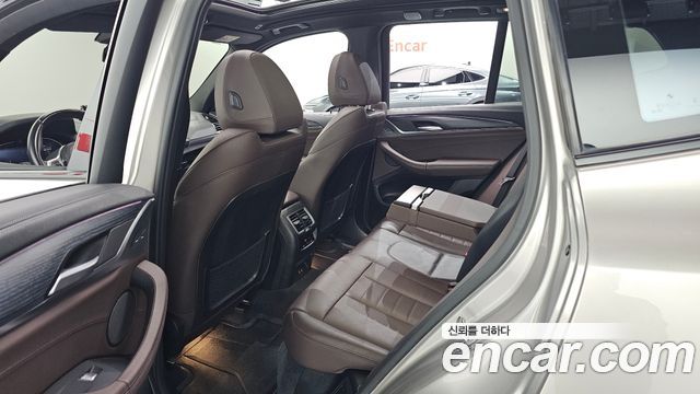 BMW iX3 2023 — photo 17