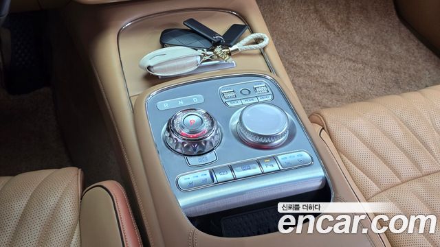 Genesis G90 2022 — photo 9