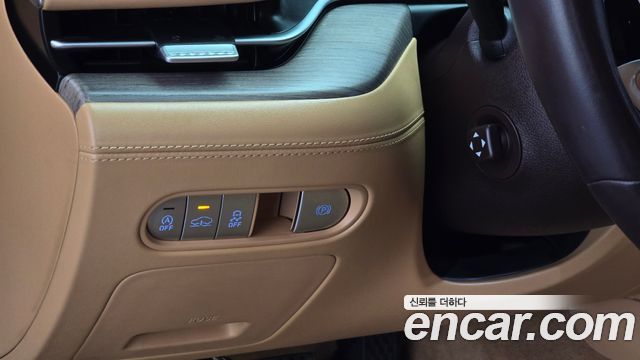 Genesis G90 2022 — photo 14