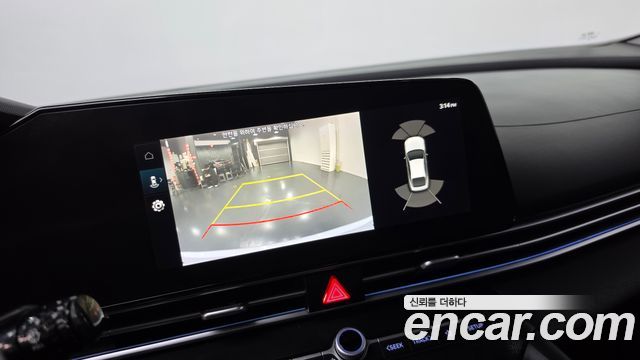 Hyundai AVANTE 2021 — photo 20