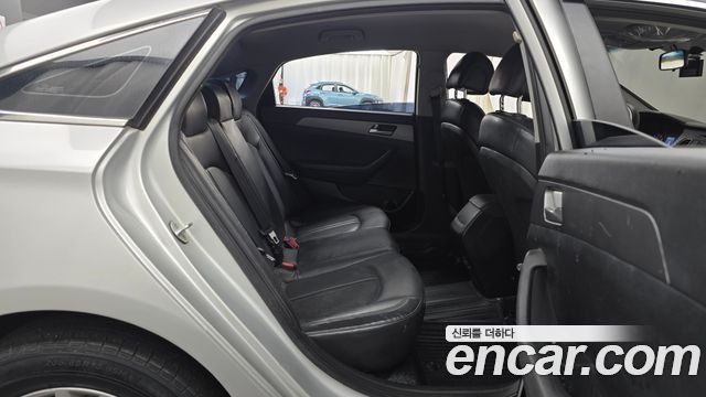 Hyundai Sonata 2015 — photo 12